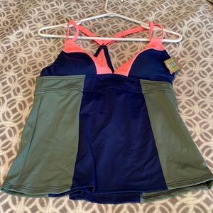 BNWT Title Nine Color Block Tankini size M.